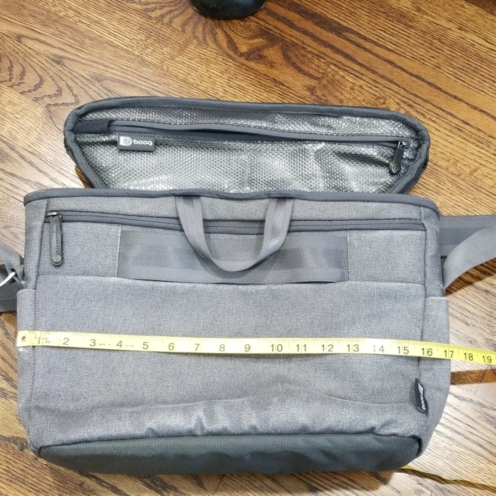 Booq Python Catch Camera Messenger Bag - image 4